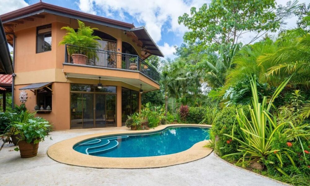 quepos costa rica real estate se renta