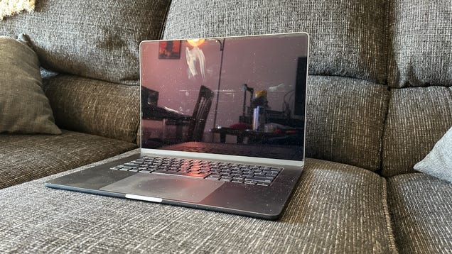 Dead Pixels on a MacBook Screen